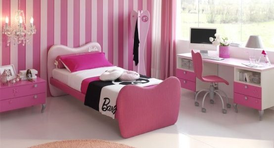 غرف نوم للبنات لونها وردي